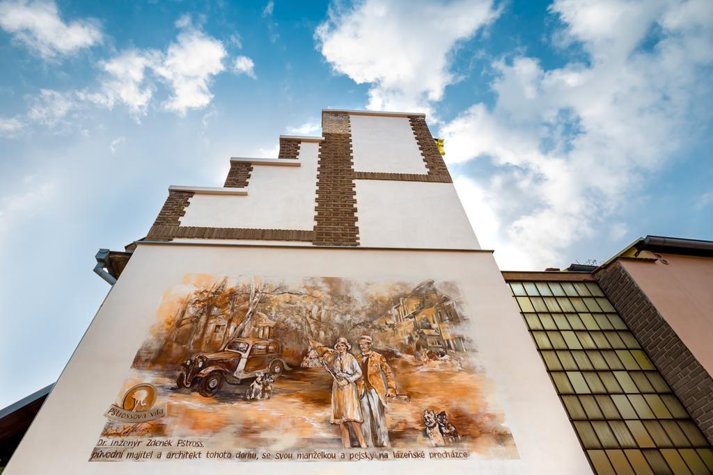 Pstrossova Vila - U Klasterni Zahrady Bechyně エクステリア 写真